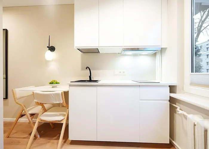 Апартаменты Stylish White Salad Near The Center